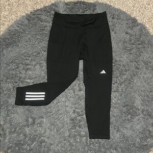 NWOT Adidas 3/4 Leggings